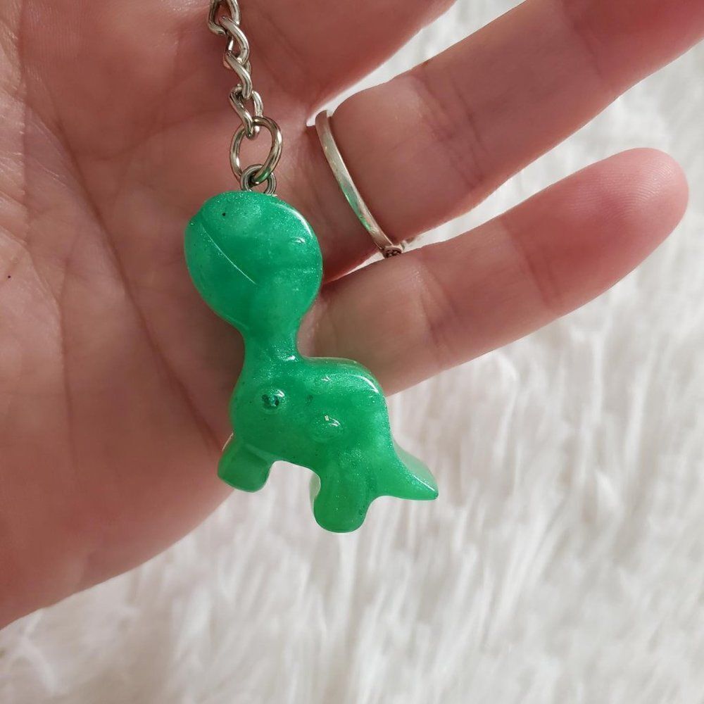 Dinosaur Resin Keychain   - Picture 3 of 16